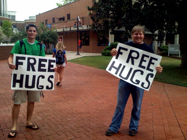 Free Hugs Campaign: Free Hugs International Videos